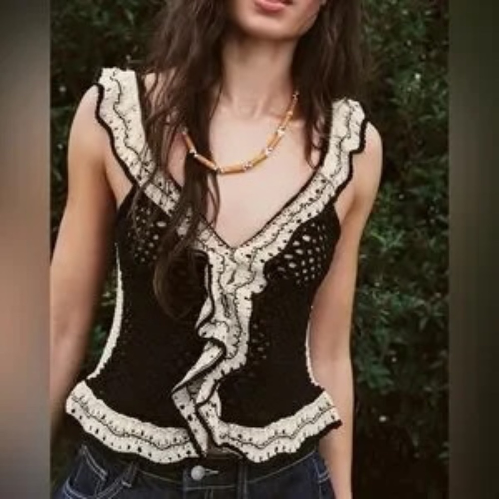Zara, Black and Cream Crochet top